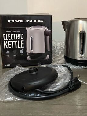 Ovente Stainless Steel Electric Kettle - Silver